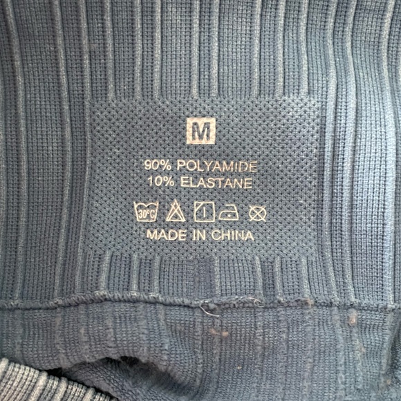 women’s sports/gym shorts - Picture 2 of 5